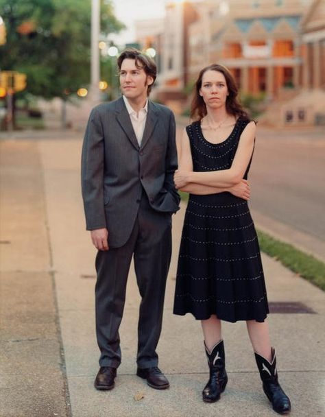 Gillian Welch  David Rawlings Gillian Welch, David And Gillian, Emmylou Harris, Americana Music, Reading Music, The Harvest, October 25, Music Guitar, Great Women