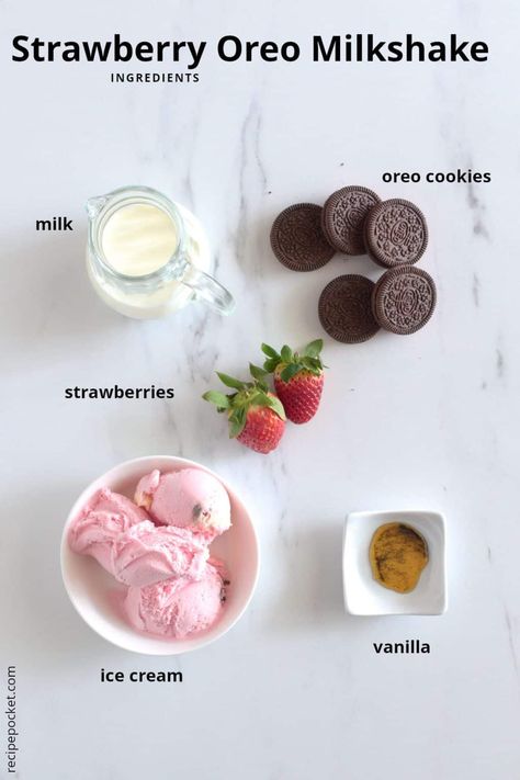 Essen, Strawberry Oreo Milkshake, Cherry Milkshake Recipe, Milkshake Recipes Easy, Strawberry Milkshake Recipe No Ice Cream, Valentine Milkshake, Strawberry Milkshake Aesthetic, Milkshake Recept, Yummy Drink Recipes