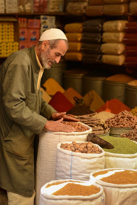 Morrocan Aesthetic, Lebanese Breakfast, Middle East Culture, Morocco Aesthetic, Moroccan Aesthetic, Marrakech Travel, Village Photos, Moroccan Culture, Arab Culture