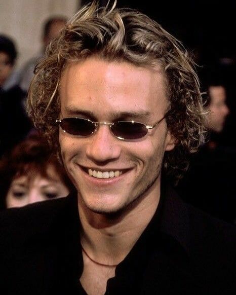 Heath Ledger Black And White, Chris Hargensen, Head Ledger, Heath Ledger Died, Heath Leadger, Heath Legder, Model Tips, Heath Ledger Joker, 90s Men