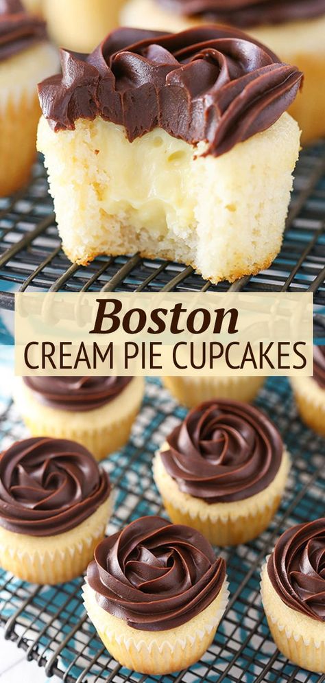 Chocolate Ganache Topping, Cream Pie Cupcakes, Boston Cream Pie Cupcakes, Pastry Cream Filling, Moist Vanilla Cake, Pie Cupcakes, Cake Pastry, Boston Cream Pie, Boston Cream