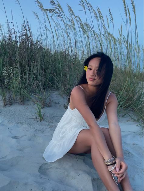 Summer Beach Poses, Myrtle Beach Pictures, Beach Dress Photoshoot, Aesthetic Summer Beach, Beach Hairstyle, Sand Dunes Photoshoot, Outfit Inspo Beach, Hoco Pics, Beach Aesthetic Summer