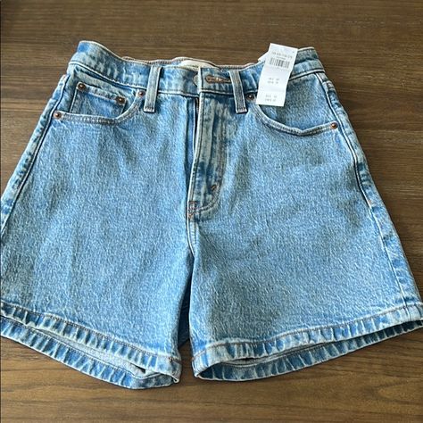 Thrifting Manifestation, Jean Short Outfits, Quoi Porter, Abercrombie Jeans, Outfit Inspo Summer, Summer Jeans, Shorts Jeans, Levi Strauss, Dream Clothes