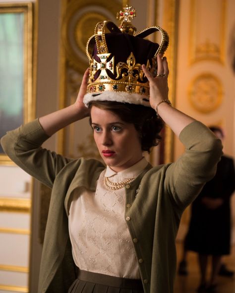An Inscrutable Monarch, Endlessly Scrutinized Onstage and Onscreen - The New York Times Queen, Netflix Shows, Elizabeth Debicki, Elisabeth Ii, The Crown, Top 10, Right Now, Crown