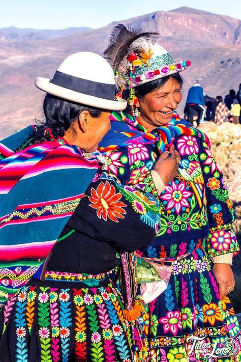 South America Destinations, Ecuadorian Culture Aesthetic, Bolivia People, Bolivia Aesthetic, People From Different Countries, Backpacking Panama, Vietnam Backpacking, Backpacking India, Bolivia Travel