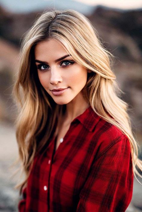 Winter Hair Colors, Winter Hair Color, Winter Hair, Foto Casual, Woman Portrait, Beautiful Lady, Winter Hairstyles, Warm Outfits, Blonde Color