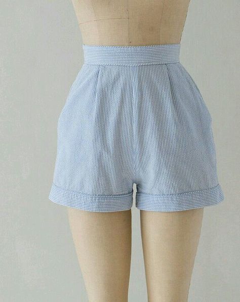 50s Shorts, 1990 Style, Vintage High Waisted Shorts, Summer Outfits Aesthetic, Vintage Ideas, Seersucker Shorts, Ropa Diy, High Waist Shorts, Vestidos Vintage