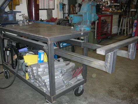 Diy Welding Table, Welding Bench, Welding Table Diy, Shielded Metal Arc Welding, Cool Welding Projects, Welded Metal Projects, Welding Gear, Welding Tables, Welding Cart