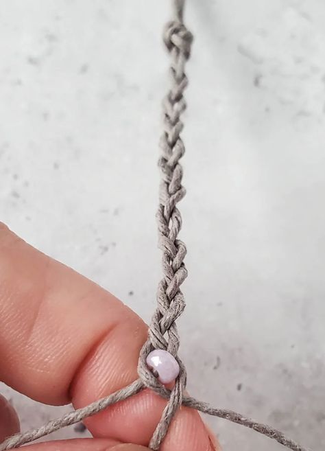 Wish Bracelet Diy Tutorials, Diy Wish Bracelet, Kids Jewelry Diy, Beaded Bracelet Diy, Make A Wish Bracelet, Silver Spoon Jewelry, Diy Bracelets With String, Braided Bracelet Diy, Diy Bracelets Tutorials