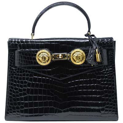 Black Versace Bag, Versace Bags Women, Ningning Versace, Hermes Birkin Bag 40cm, Hermes Birkin Bag 35cm, Bag Versace, Versace Bag, Versace Vintage, Expensive Bag