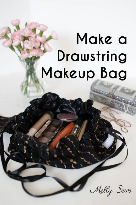Drawstring Makeup Bag Diy, Dopp Kit Tutorial, Gifts To Sew, Drawstring Makeup Bag, Makeup Bag Pattern, Teen Gifts, Melly Sews, Diy Makeup Bag, Hoodie Tutorial