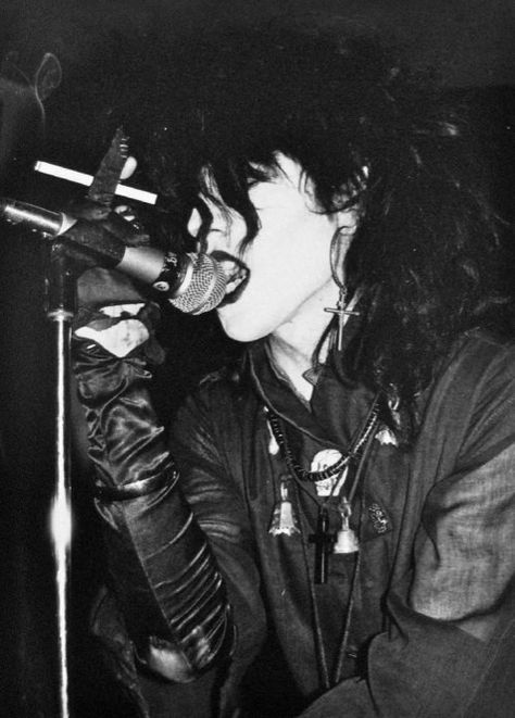 80s Trad Goth, Johnny Goth, 80s Goth Fashion, Rozz Williams, Chica Heavy Metal, Cultura Punk, Traditional Goth, Goth Club, Goth Stuff