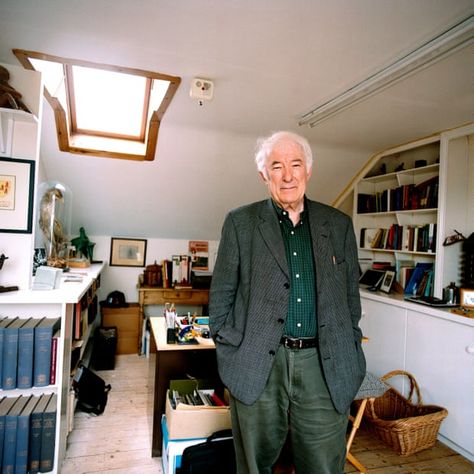 Seamus Heaney Poems, Author Photos, Jack Gilbert, Borders Books, Study At Home, Good Friday Agreement, Irish Artists, Seamus Heaney, Life In Pictures