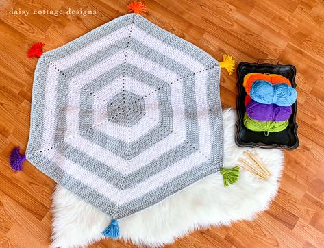 Hexagon Baby Blanket Crochet Pattern - Daisy Cottage Designs Hexagon Baby Blanket, Baby Blanket Crochet Patterns, Blanket Crochet Patterns, Crochet Hexagon Blanket, Crochet Pants Pattern, Hexagon Blanket, Hexagon Crochet Pattern, Magic Circle Crochet, Hexagon Crochet