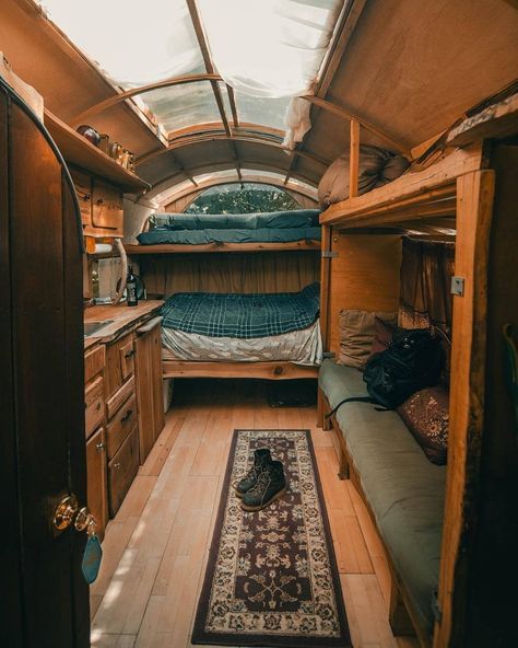 It might be worth considering incorporating blue/green tones (look how it makes the warmth of the wood pop) Reka Bentuk Rumah Kecil, Omgebouwde Bus, Wohne Im Tiny House, تصميم داخلي فاخر, Bus Living, Kombi Home, Bus House, Van Life Diy, Bus Life