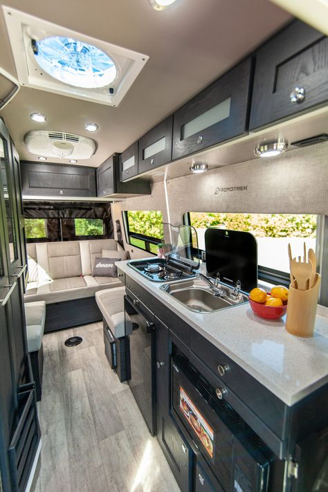 New Camper Decorating Ideas, Camper Decorating Ideas, Best Small Rv, Rv Vans, Small Rv Campers, Mercedes Camper Van, Camper Decorating, Van Interiors, Small Camper Vans