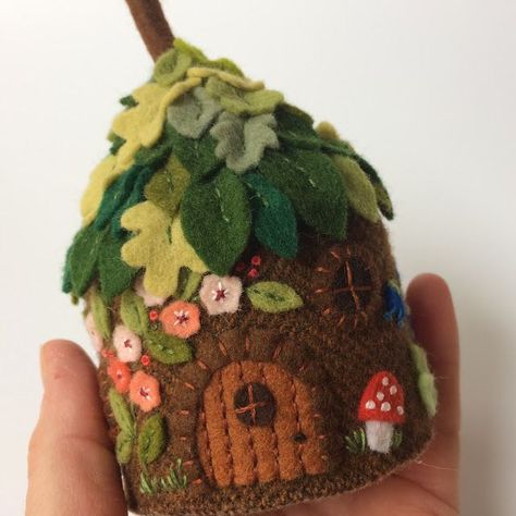 Apr 23, 2021 - This post follows on from my last one where I shared a little felt house I made.  Since then I've been working on some other designs.  As al... Foam Art Projects, Tiny Hand Embroidery, Felt Houses, Tovad Ull, Felt House, Wool Felt Projects, Felt Crafts Diy, Felt Fairy, Felt Projects