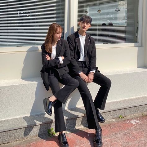 Matching Formal Outfits, Korean Couple Outfits, Korean Couple Photoshoot, Set Couple, Pre Wedding Photoshoot Outfit, Couple Fits, Couples Outfit