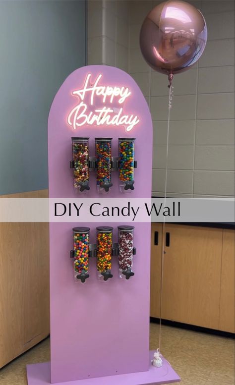 Candy wall dispenser Rental Ideas Diy, Stands For Birthday Party, How To Organize Party Decorations, Diy Birthday Party Backdrop Ideas, Party Packages Ideas, Candy Backdrop Ideas, Business Birthday Party, Rental Ideas For Parties, Candy Dispenser Wall Party