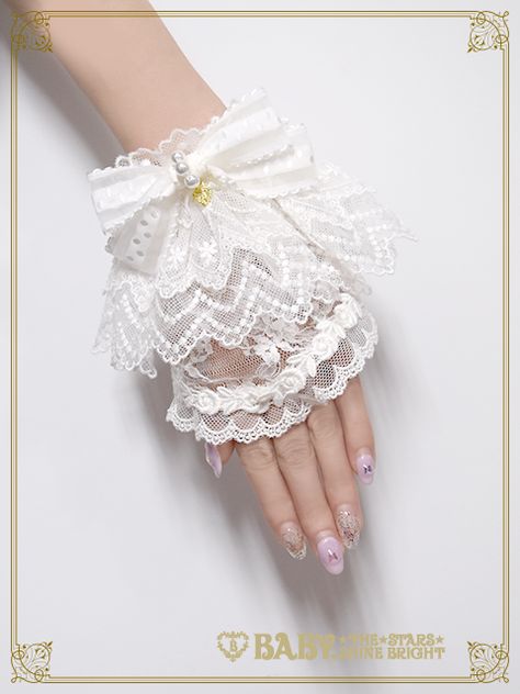 Bride Assessories, Kawaii Gloves, Monomi Cosplay, Star Gloves, Aesthetic Gloves, Pretty Gloves, Vintage Princess Aesthetic, Princess Gloves, Cute Gloves