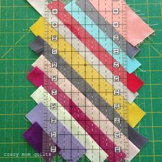 Biased quilt blocks tutorial Diagonal Quilt Blocks, Diagonal Quilt Patterns, Crazy Quilt Tutorials, Strip Quilt Patterns, Crazy Quilt Blocks, Scrappy Quilt Patterns, Crazy Mom, String Quilts, Quilt Binding