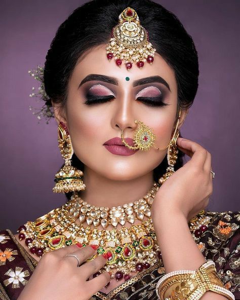 Bengali Eye Makeup, Bridal Makeup Pictures, Bride Eye Makeup, Indian Makeup Looks, Mac Makeup Looks, Indian Bride Makeup, Bengali Bridal Makeup, Eyebrow Hacks, Bridal Makeup Images