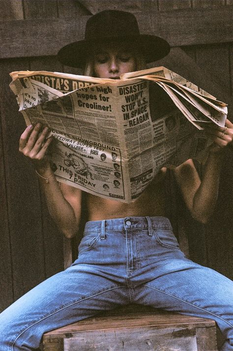 Hiding Your Face Poses, Cowgirl Budior Photoshoot, Western Woman Aesthetic, Cowboy Barbie, Western Editorial, Outdoor Photoshoot Inspiration, Reading A Newspaper, Western Photoshoot, Western Glam