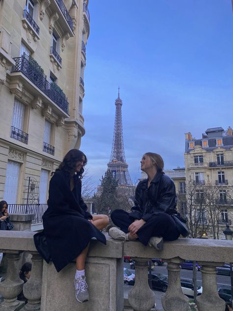 Foto Glamour, Paris Dream, Paris Vibes, Shotting Photo, 사진 촬영 포즈, Photographie Inspo, Paris Pictures, Poses Photo, Paris Aesthetic