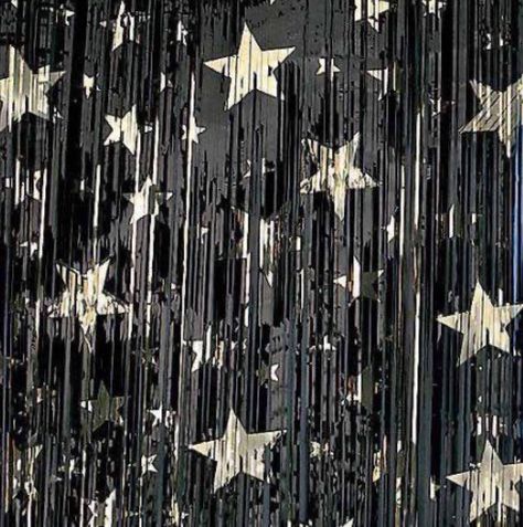 Bd Design, Foil Curtains, Foil Curtain, House Of Balloons, Bday Party Theme, Prom Theme, Silvester Party, 18th Birthday Party, 17th Birthday