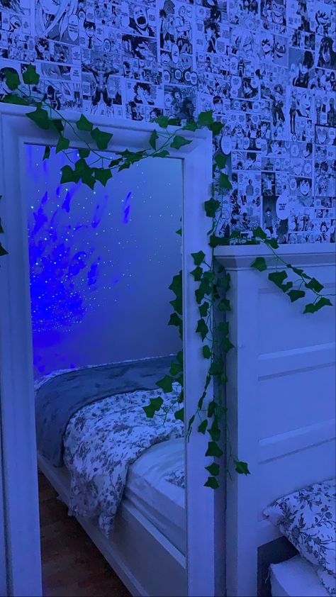 White Room Bedroom Aesthetic, Manga On Wall Room, Manga Wall Bedroom Aesthetic, Manga Wall Ideas Bedroom, Wall Manga Room, Manga Walls Bedroom, Dark Led Room Aesthetic, Dark Room Aesthetic Bedroom Cozy, Anime Manga Wall Room Decor