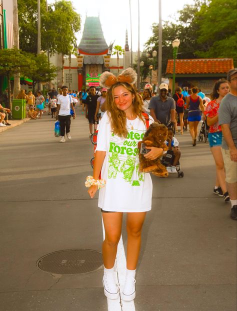 Los Angeles, Hollywood Studios Outfit, Disney Park Outfit, Universal Studios Outfit, Disney Trip Outfits, Disney Outfits Women, Disneyland World, Theme Park Outfits, Disney Lifestyle