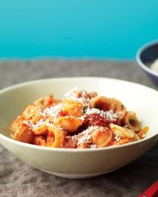 To Try: Orecchiette with Bacon and Tomato Sauce. To give basic tomato sauce an extra kick, turn to bacon and red-pepper flakes. Just a little of each gives the sauce a lightly spicy, smoky flavor.    Store the leftover pasta in a resealable container in the refrigerator; use it to make a Pasta and Cheese Frittata. Orecchiette Recipes, Fresh Tomato Pasta, Orecchiette Pasta, Leftover Pasta, Fresh Tomato Sauce, Tomato Sauce Recipe, Meal Recipes, Bacon Recipes, Poultry Recipes