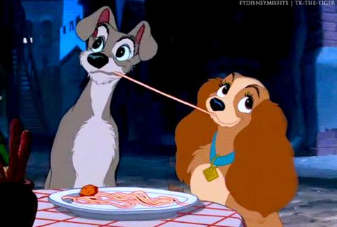 LIFE-CHANGING TIP OF THE DAY: Spaghetti helps facilitate makeouts. | 17 Magical Lifehacks To Learn From Disney Movies Disney Kiss, Disney Amor, Kalle Anka, Bisous Gif, Disney Gifs, Foto Disney, Animation Disney, 디즈니 캐릭터, Disney Gif