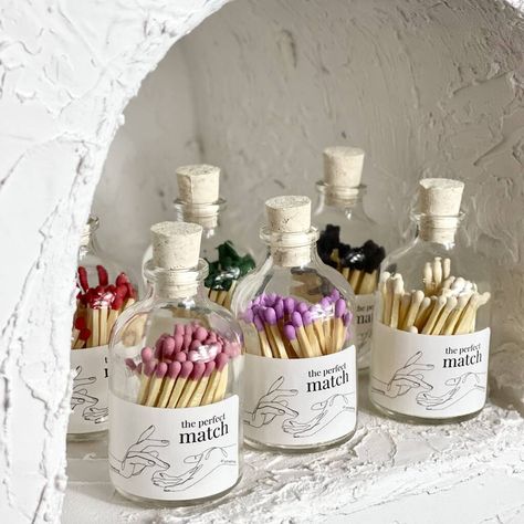 Alternative Wedding Favors, Unusual Wedding Favours, Candle Studio, Unusual Weddings, Wedding Giveaways, Bottom Of The Bottle, Wedding Gifts For Guests, Wedding Souvenirs, Guest Gifts