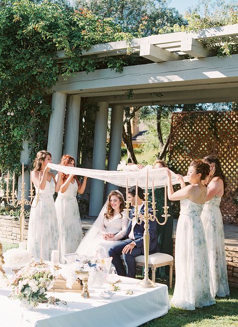 Wedding planner: http://kaellalynnevents.com/ | Bridesmaids' dresses: http://www.jennyyoo.com | Photographer: http://sallypinera.com | Groom's suit: http://www.prada.com/ | Read More: https://www.stylemepretty.com/vault/image/6691849 Persian Weddings Sofreh Aghd, Hairstyles Pakistani, Iranian Wedding, Modern Bridesmaid Dresses, Carmel Weddings, Vintage Bridesmaid Dresses, Modern Bridesmaid, Hairstyles Indian, Vintage Bridesmaids