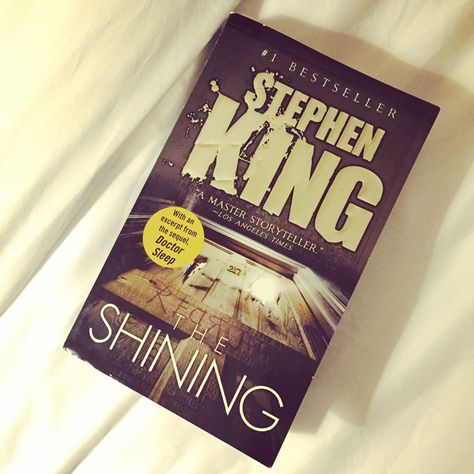 Guy Shares The Biggest Lie He Got Away With, Gets 34,000+ Upvotes On Reddit The Shining Book, Horror Paperbacks, Funny Lists, Parts Of A Book, Doctor Sleep, The Witching Hour, Scary Books, My Calendar, Halloween Movie