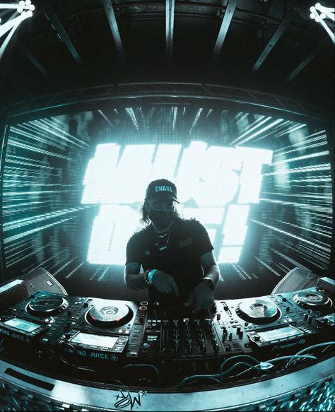 must die doing the dubstep Dubstep, Music, Darth Vader, Art, Fictional Characters, Dubstep Aesthetic, Dubstep Music, Bucket List, Black And White