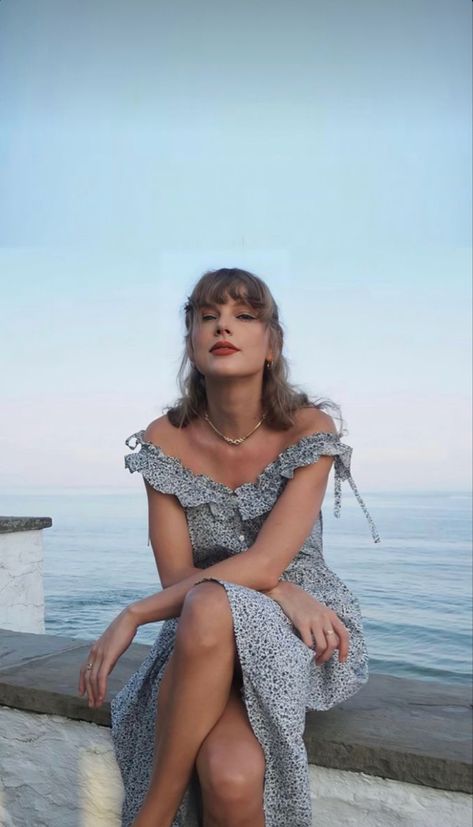 Taylor Swift Photoshoot, Taylor Swift Fotos, Summer Taylor, Taylor Swift Cute, Estilo Taylor Swift, Taylor Swift Music, Swift Photo, Taylor Swift Outfits, Taylor Swift 1989