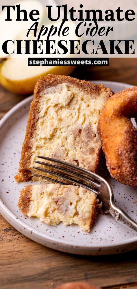 This apple cider cheesecake tastes like a fresh apple cider donut in cheesecake form! It has apple cider cheesecake, apple cider cinnamon filling, and a cinnamon sugar topping! It is the BEST fall dessert. Essen, Apple Cider Cheesecake Recipe, Fall Inspired Cheesecake, Apple Stuffed Cheesecake, Apple Cider Food Recipes, Chocolate Apple Desserts, Snickerdoodle Cheesecake Recipes, September Deserts, Fall Themed Cheesecake