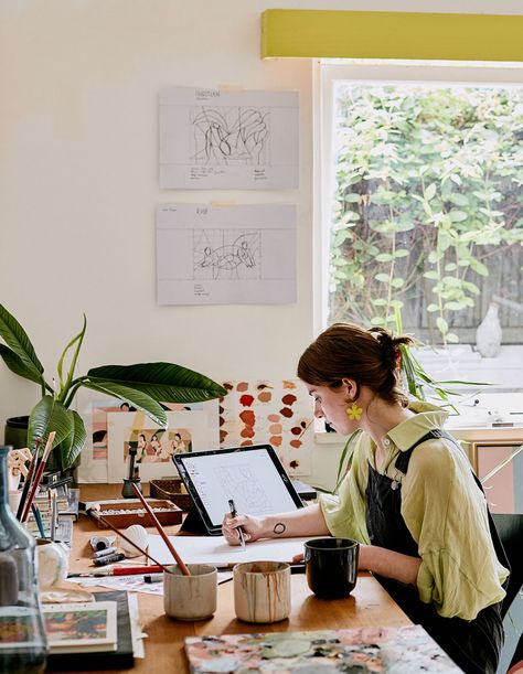 A Studio Visit With Talented Melbourne Painter Emma Currie Home Art Studios, Home Inspo Exterior, Art Studio Space, Art Studio Room, Studio Visit, Art Studio At Home, Exterior Home, Artist Aesthetic, Home Inspo