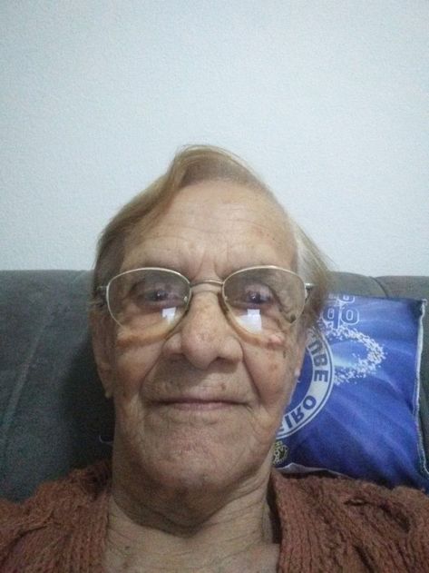 Old People Photos, Old People Selfies, Old Lady Selfie, Old Women Photoshoot, Old Woman Selfie, Old Woman Photo, Old Lady Funny, Old Lady Pics, I Need You Now