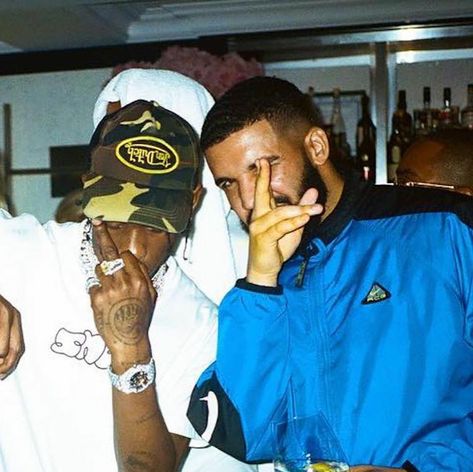 Drake Cool Pics, Travis And Drake, Boogie Wit Da Hoodie Aesthetic, Drake And Travis Scott, Travis Scott Music, Drake Travis Scott, Gang Culture, Boogie Wit Da Hoodie, Hoodie Aesthetic