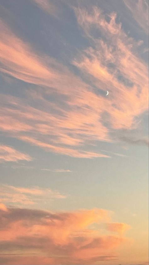 Pretty Sunsets Aesthetic Clouds, Sunset Lockscreen Aesthetic, Sunset Wallpaper Iphone Aesthetic, Aethetics Picture Wallpaper, Sunset Background Aesthetic, Aesthetic Sunset Background, Aethetics Picture, Sunset Homescreen, Sunset Phone Wallpaper