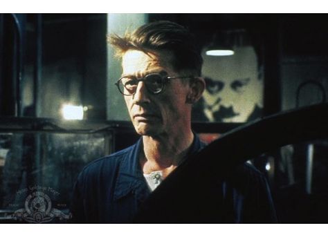 1984 (Hurt/Burton version) Winston Smith, John Hurt