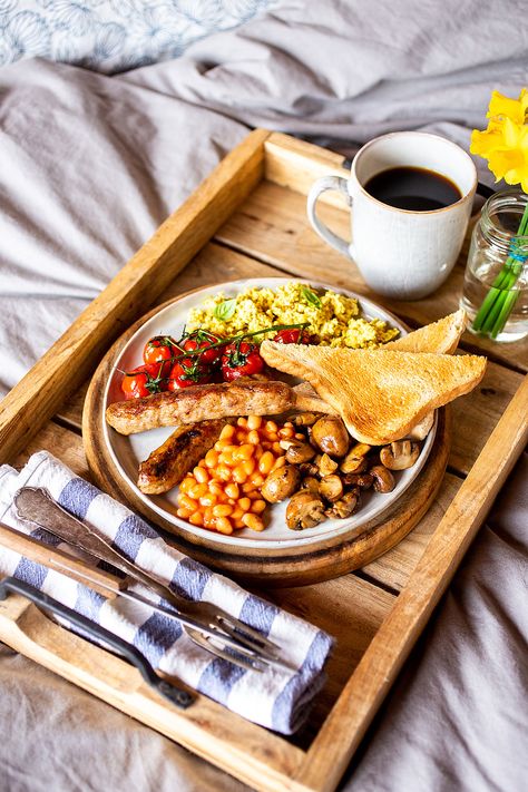 Vegetarian Full English Breakfast, Vegetarian English Breakfast, English Breakfast Beans, English Breakfast Recipe, Breakfast Beans, Father's Day Breakfast, Breakfast Calories, Mother's Day Breakfast, Steamed Spinach