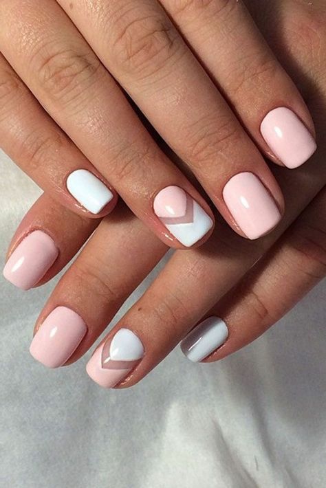 Comment enlever le vernis semi permanent et pose vernis après rose et blanc Nail Tattoos, Ongles Gel Violet, Tropical Nails, Gel Nail Extensions, Vernis Semi Permanent, Best Nail Polish, Nail Tattoo, Glitter Pink, Short Nail Designs