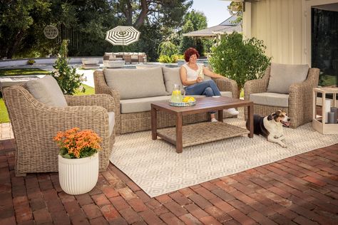 Better Homes & Gardens Bellamy 2-Pack Outdoor Club Lounge Chairs Gray Cushions with Patio Cover - Walmart.com Deck Furniture Layout, Gray Patio Furniture, Small Patio Furniture, Wicker Lounge Chair, Aluminum Patio Furniture, Farmhouse Patio, Sofa Gray, Club Lounge, Patio Couch