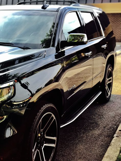 #chevy #tahoe #chevytahoe #2017Tahoe #blacktahoe #22rims Chevy Girl, Black Chevy Tahoe, Tahoe Car, Chevrolet Suv, Black Tahoe, Mom Car, Car Chevrolet, Chevy Suburban, Suv Cars