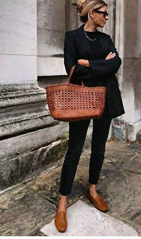 Idées De Look Casual Chic Pour Les Femmes De 50 ans et Plus Mode Over 50, Dresses Aesthetic, Stil Elegant, Mode Casual, Stil Inspiration, 60 Fashion, Modieuze Outfits, Dresses White, Casual Work Outfits