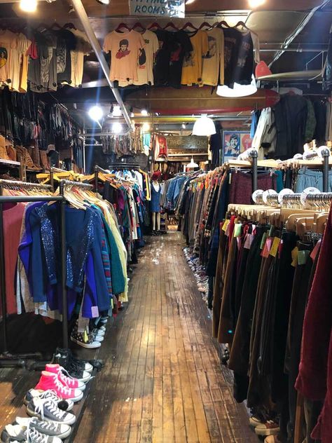 Haute Couture, Couture, Thrift Shop New York, Brooklyn Outfit, Nyc Autumn, Brooklyn Guide, Thrift Aesthetic, Vintage Store Ideas, Best Thrift Stores